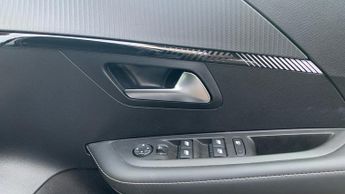 Peugeot 208 50kWh E-Style Hatchback 5dr Electric Auto (7.4kW Charger) (136 p