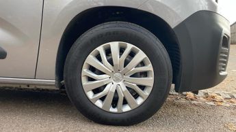 Peugeot Partner 800 50kWh Professional Premium Standard Panel Van 6dr Electric A