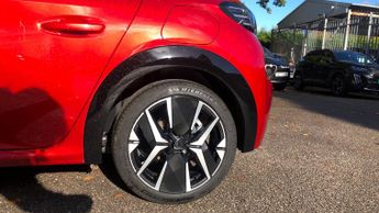 Peugeot 208 1.2 HYBRID GT Hatchback 5dr Petrol Hybrid e-DSC6 Euro 6 (s/s) (1