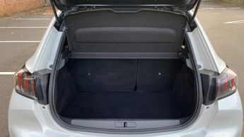 Peugeot 208 50kWh GT Hatchback 5dr Electric Auto (136 ps)