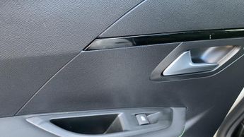 Peugeot 208 50kWh GT Hatchback 5dr Electric Auto (136 ps)