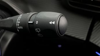 Peugeot 2008 1.2 HYBRID GT SUV 5dr Petrol Hybrid e-DSC6 Euro 6 (s/s) (136 ps)