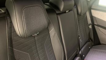 Peugeot 3008 73kWh GT SUV 5dr Electric Auto (210 ps)