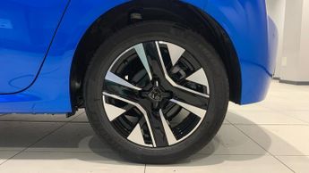 Peugeot 208 1.2 HYBRID Allure Hatchback 5dr Petrol Hybrid e-DSC6 Euro 6 (s/s