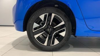 Peugeot 208 1.2 HYBRID Allure Hatchback 5dr Petrol Hybrid e-DSC6 Euro 6 (s/s