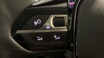 Peugeot 208 1.2 HYBRID Allure Hatchback 5dr Petrol Hybrid e-DSC6 Euro 6 (s/s