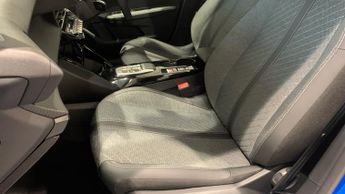 Peugeot 208 1.2 HYBRID Allure Hatchback 5dr Petrol Hybrid e-DSC6 Euro 6 (s/s