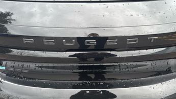 Peugeot 208 50kWh E-Style Hatchback 5dr Electric Auto (7.4kW Charger) (136 p