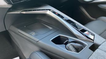 Peugeot 3008 73kWh GT SUV 5dr Electric Auto (210 ps)