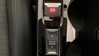 Peugeot 208 50kWh Allure Hatchback 5dr Electric Auto (136 ps)