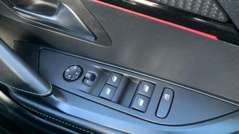 Peugeot 208 1.2 HYBRID GT Hatchback 5dr Petrol Hybrid e-DSC6 Euro 6 (s/s) (1