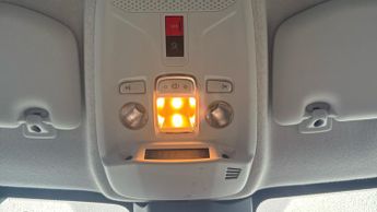 Peugeot 208 50kWh E-Style Hatchback 5dr Electric Auto (7.4kW Charger) (136 p