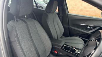 Peugeot 2008 50kWh Allure SUV 5dr Electric Auto (7kW Charger) (136 ps)