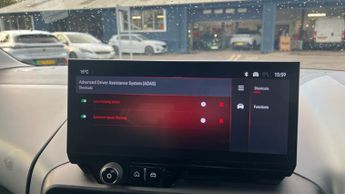 Vauxhall Combo Life Electric 52kWh Ultimate MPV 5dr Electric Auto (7.4kW Charger) (136 ps)