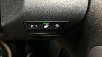 Vauxhall Combo Life Electric 52kWh Ultimate MPV 5dr Electric Auto (7.4kW Charger) (136 ps)