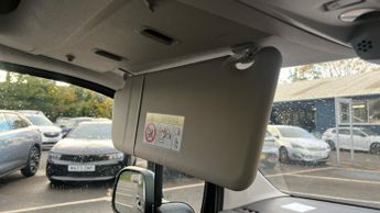 Vauxhall Combo Life Electric 52kWh Ultimate MPV 5dr Electric Auto (7.4kW Charger) (136 ps)