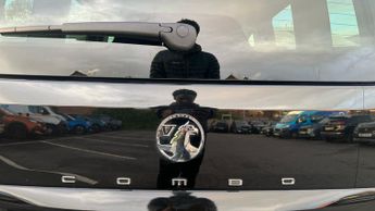 Vauxhall Combo Life Electric 52kWh Ultimate MPV 5dr Electric Auto (7.4kW Charger) (136 ps)