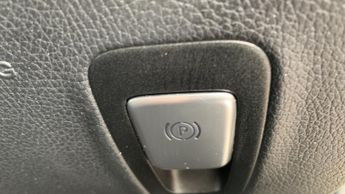 Mercedes-benz E Class 2.0 E220d AMG Line Saloon 4dr Diesel G-Tronic+ Euro 6 (s/s) (194