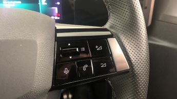 Vauxhall Astra Electric 54kWh Ultimate Hatchback 5dr Electric Auto (156 ps)