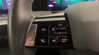 Vauxhall Astra Electric 54kWh Ultimate Hatchback 5dr Electric Auto (156 ps)