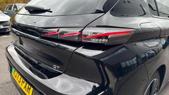 Peugeot 308 54kWh GT Hatchback 5dr Electric Auto (156 ps)