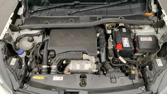 Peugeot 2008 1.2 PureTech Allure Premium SUV 5dr Petrol EAT Euro 6 (s/s) (130