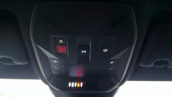 Vauxhall Astra Electric 54kWh Ultimate Hatchback 5dr Electric Auto (156 ps)