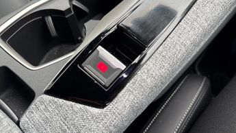 Peugeot 5008 1.2 HYBRID GT SUV 5dr Petrol Hybrid e-DSC6 Euro 6 (s/s) (136 ps)