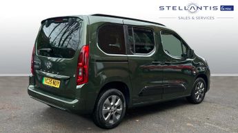 Vauxhall Combo Life Electric 52kWh Ultimate MPV 5dr Electric Auto (7.4kW Charger) (136 ps)