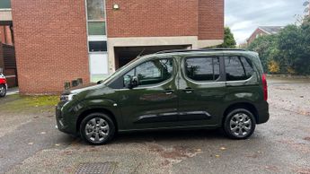 Vauxhall Combo Life Electric 52kWh Ultimate MPV 5dr Electric Auto (7.4kW Charger) (136 ps)