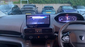 Peugeot Rifter 52kWh Allure Long MPV 5dr Electric Auto (7.4kW Charger) (136 ps)