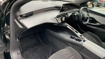 Peugeot 3008 73kWh GT SUV 5dr Electric Auto (210 ps)