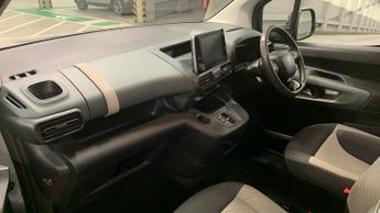 Citroen Berlingo 50kWh Flair XTR M MPV 5dr Electric Auto (7.4kW Charger) (136 ps)