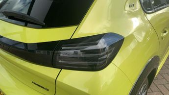 Peugeot 208 1.2 HYBRID GT Hatchback 5dr Petrol Hybrid e-DSC6 Euro 6 (s/s) (1