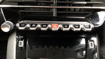 Peugeot 2008 1.2 PureTech Allure Premium SUV 5dr Petrol EAT Euro 6 (s/s) (130