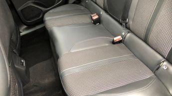 Peugeot 2008 50kWh GT SUV 5dr Electric Auto (7kW Charger) (136 ps)