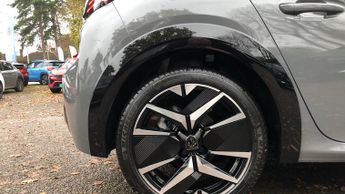 Peugeot 208 1.2 HYBRID GT Hatchback 5dr Petrol Hybrid e-DSC6 Euro 6 (s/s) (1