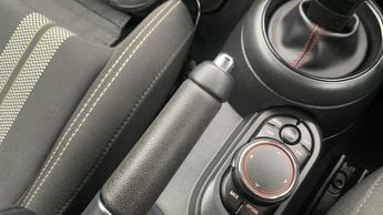 Mini Hatch 2.0 Cooper S Sport Hatchback 3dr Petrol Steptronic Euro 6 (s/s) 