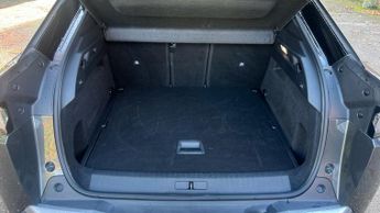 Peugeot 3008 SUV 1.2 HYBRID GT SUV 5dr Petrol Hybrid e-DSC6 Euro 6 (s/s) (136 ps)