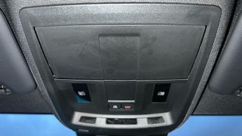 Peugeot 3008 SUV 1.2 HYBRID GT SUV 5dr Petrol Hybrid e-DSC6 Euro 6 (s/s) (136 ps)