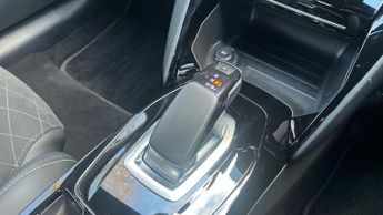 Peugeot 208 50kWh GT Premium Hatchback 5dr Electric Auto (136 ps)