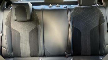 Peugeot 208 50kWh GT Premium Hatchback 5dr Electric Auto (136 ps)