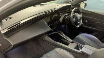 Peugeot 308 54kWh First Edition Auto 5dr