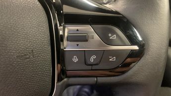 Peugeot 308 54kWh First Edition Auto 5dr