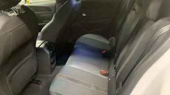 Peugeot 308 54kWh First Edition Auto 5dr