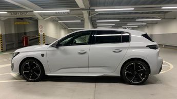 Peugeot 308 54kWh First Edition Auto 5dr