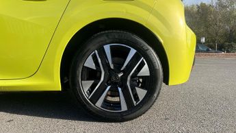 Peugeot 208 50kWh E-Style Hatchback 5dr Electric Auto (7.4kW Charger) (136 p