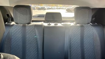 Peugeot 208 50kWh E-Style Hatchback 5dr Electric Auto (7.4kW Charger) (136 p