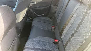 Peugeot 208 50kWh E-Style Hatchback 5dr Electric Auto (7.4kW Charger) (136 p