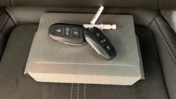 Vauxhall Crossland 1.2 Turbo Ultimate SUV 5dr Petrol Auto Euro 6 (s/s) (130 ps)